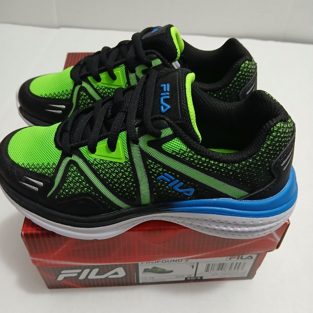 Fila  Kids Sneakers - Black and Green Size 1 - Picture 5 of 10